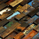 Χαρασμένη χέρι ξύλινη επιτροπή τοίχων, παλαιός στερεός ξύλινος τοίχος σκαφών που ξυλεπενδύει για την τέχνη τοίχων